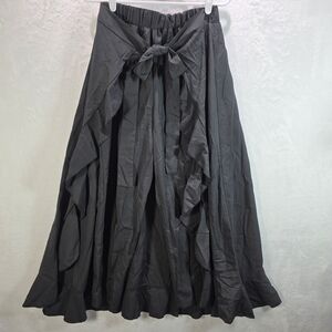 Elegant Black Women's Pants/Skirt  Size Large